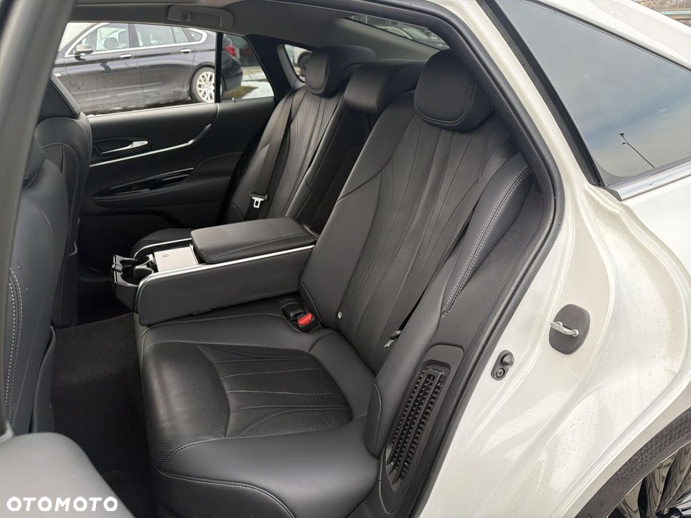 Toyota Mirai Executive - 25