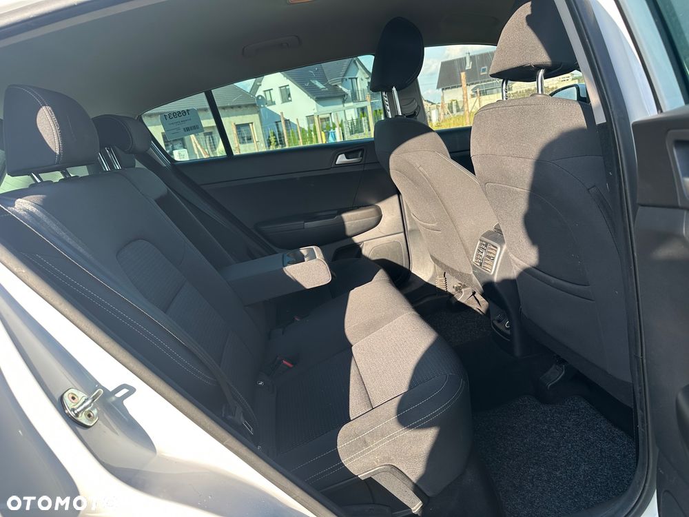 Kia Sportage 1.7 CRDI 2WD ISG Dream-Team Edition - 16