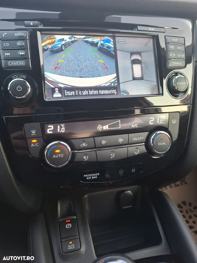 Nissan Qashqai 1.5 DCI Start/Stop N-Connecta - 8