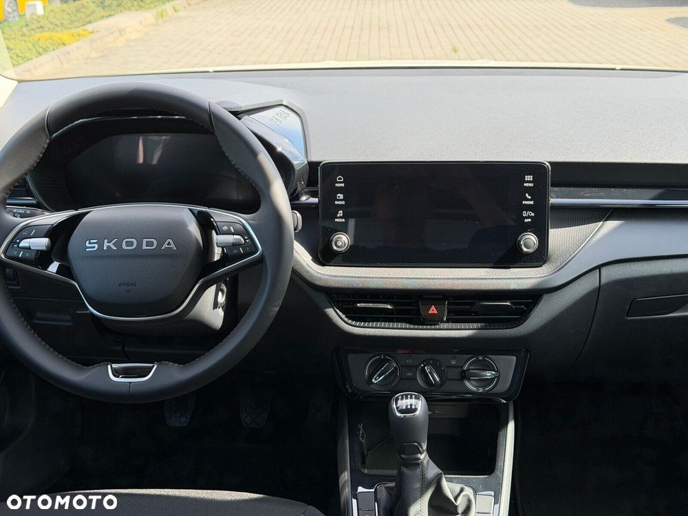 Skoda Fabia 1.0 TSI Essence - 11