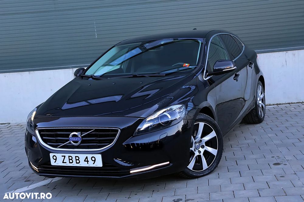 Volvo V40 D4 Summum - 1