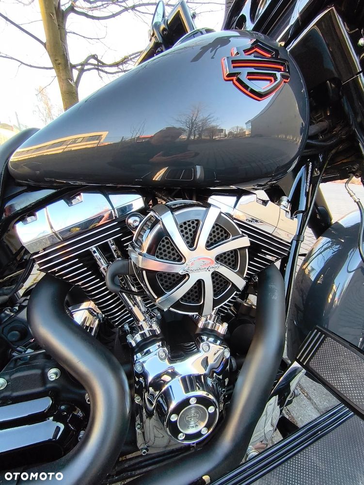 Harley-Davidson Touring Street Glide - 6