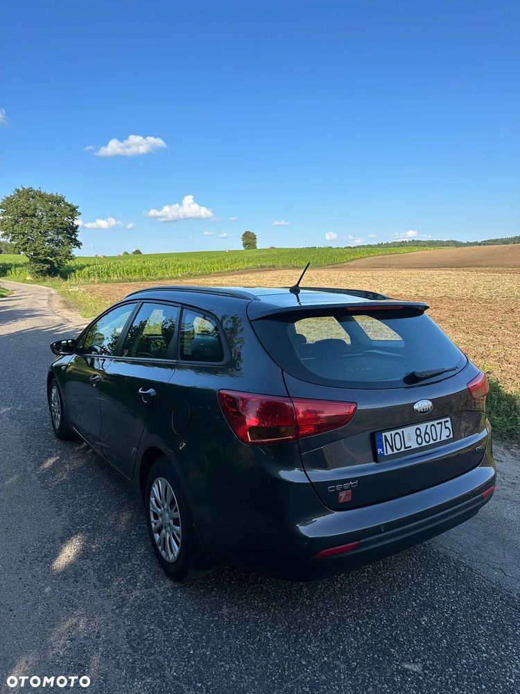 Kia Ceed - 7