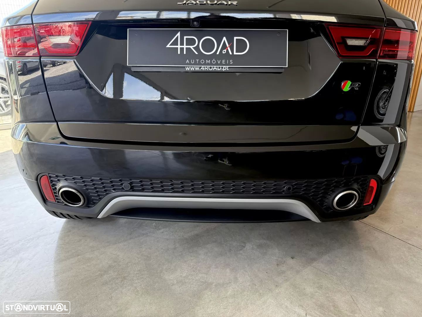 Jaguar E-Pace 2.0 i4D R-Dynamic SE - 50