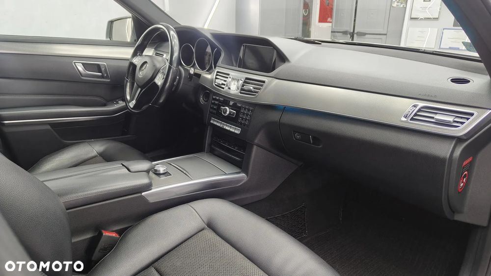 Mercedes-Benz E-Class 2013 photo 5