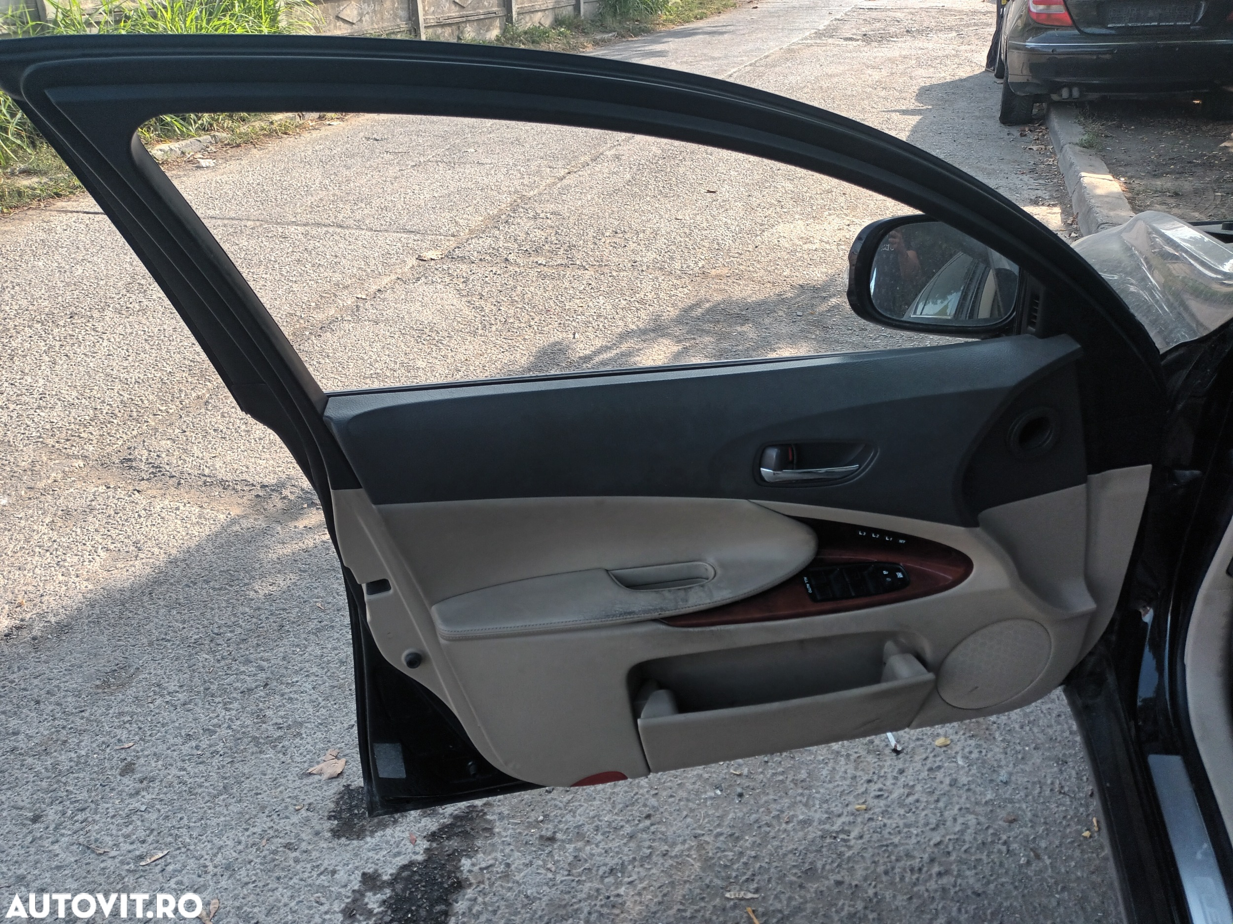 Dezmembrari  Lexus GS (GRS19, UZS19, URS19, GWS19)  2005  > 2011 300 - 11