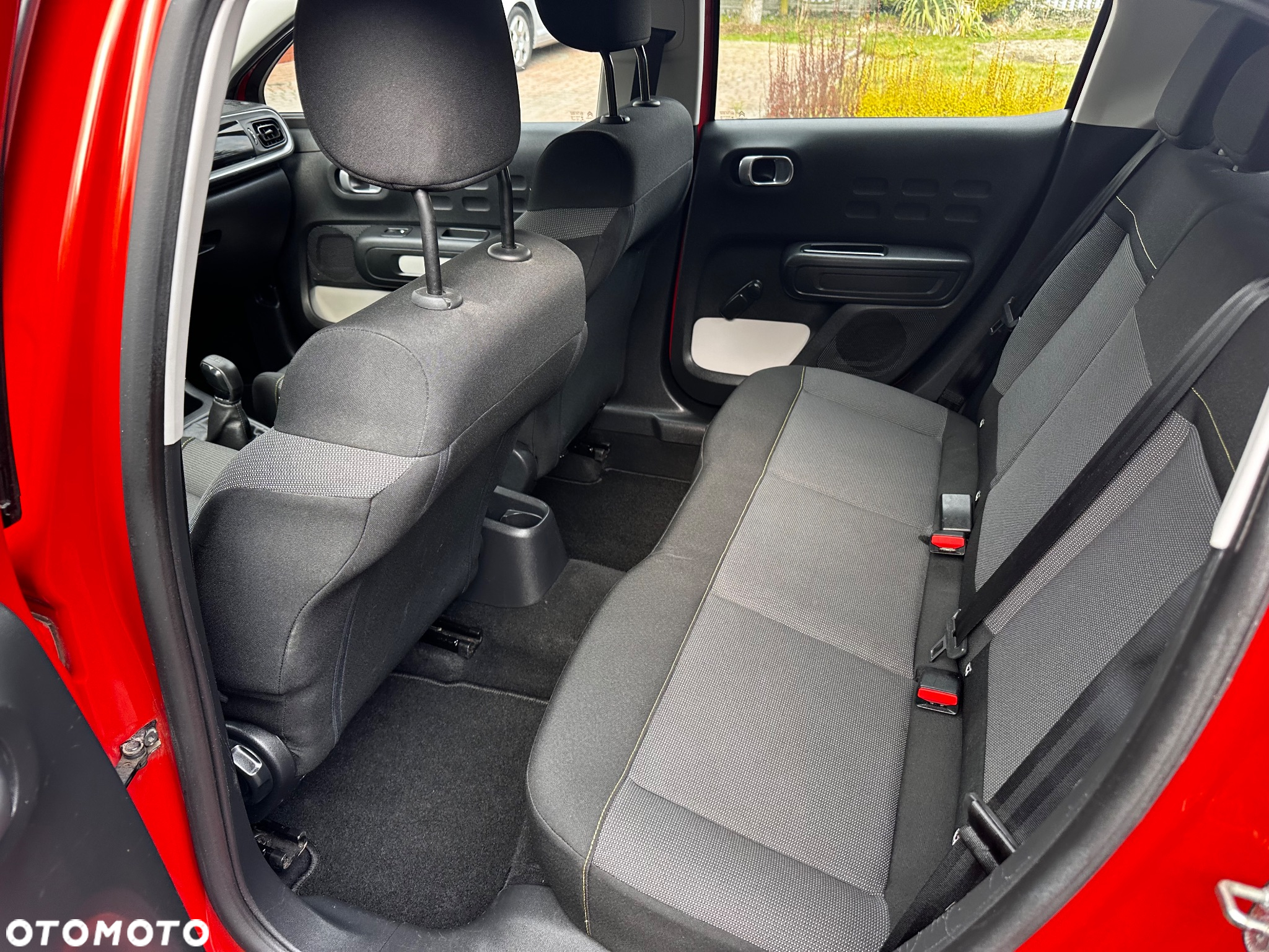 Citroën C3 1.2 PureTech Exclusive - 25