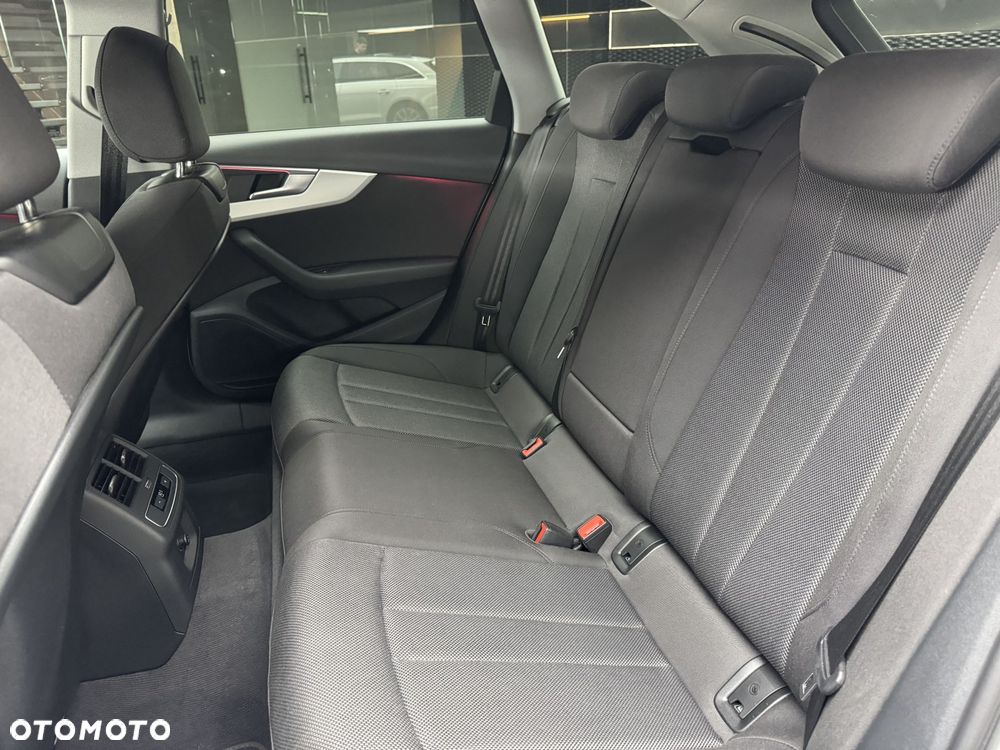 Audi A4 Avant 35 TFSI mHEV S tronic - 15