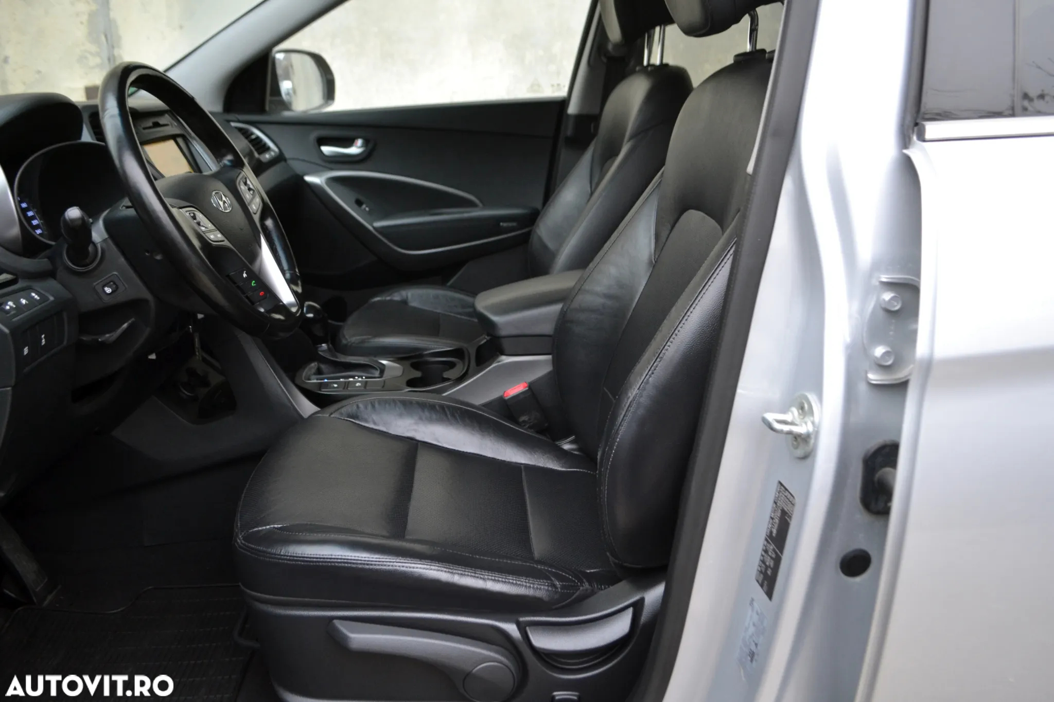 Hyundai Santa Fe 2.2 CRDi 4WD Automatik Premium - 9