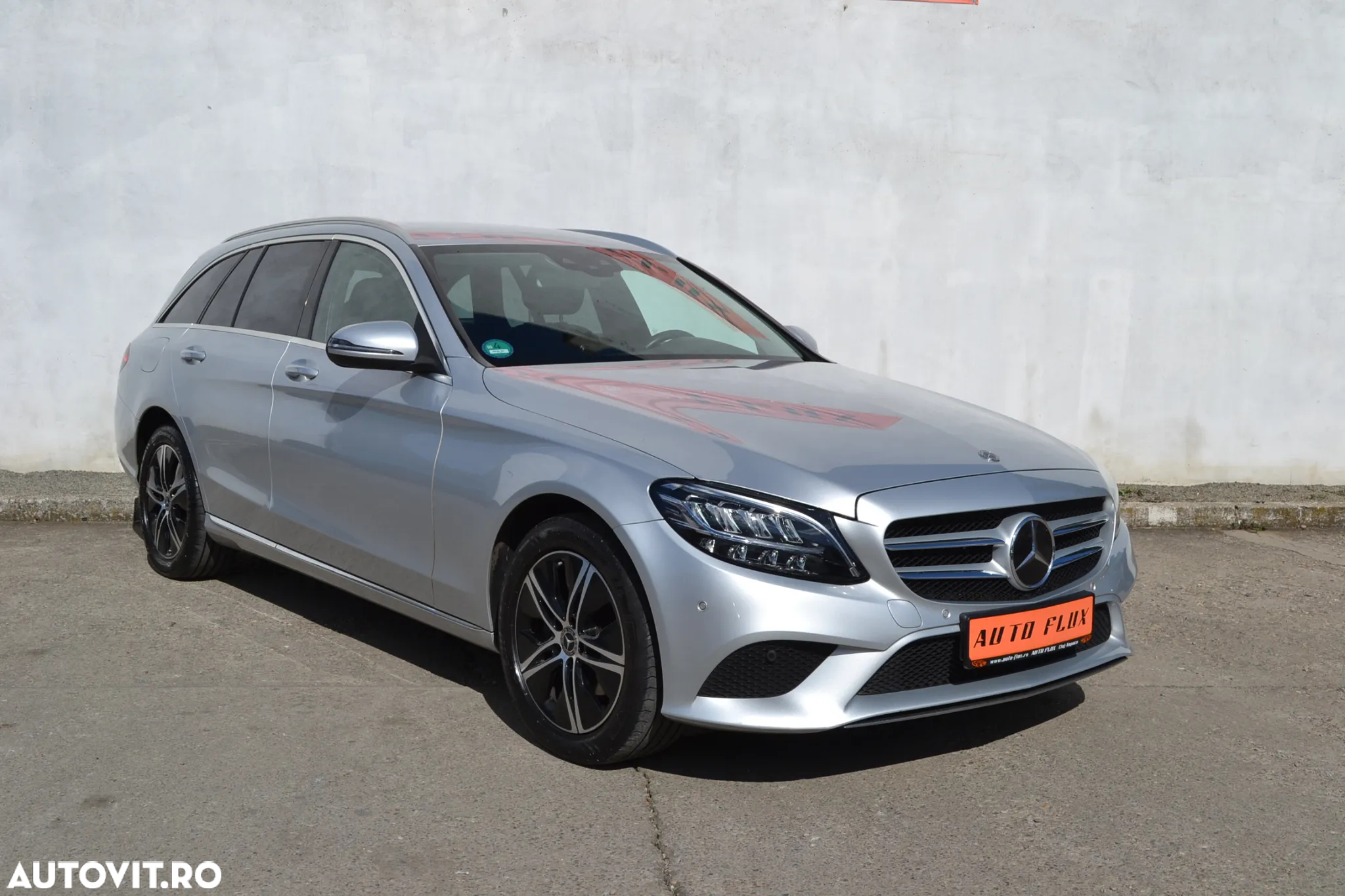 Mercedes-Benz C 220 d T 9G-TRONIC Avantgarde - 3
