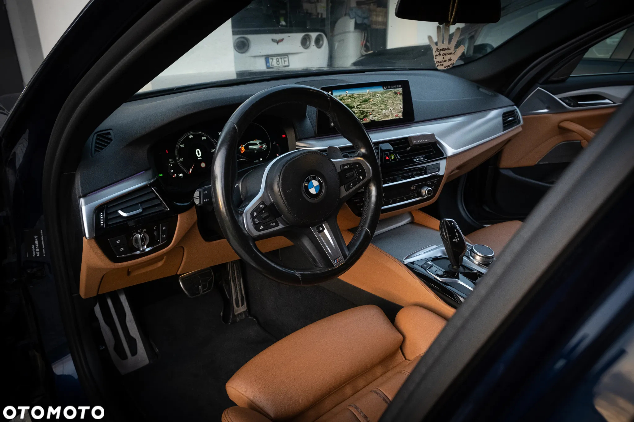 BMW Seria 5 520d M Sport - 12