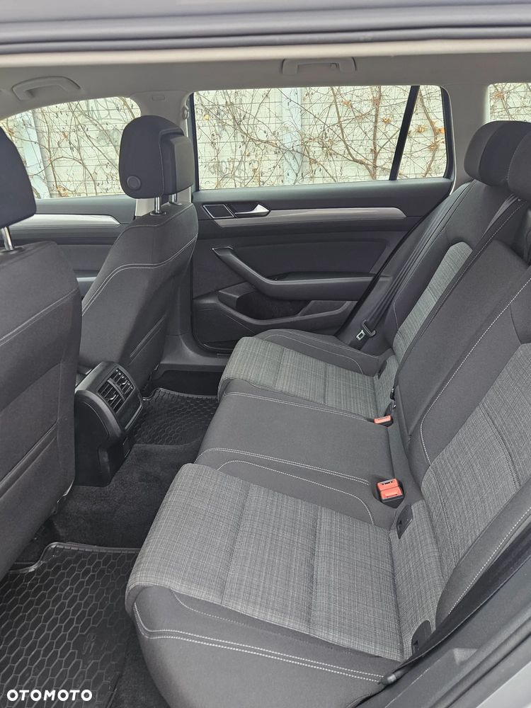 Volkswagen Passat Variant 1.5 TSI EVO Business DSG - 12