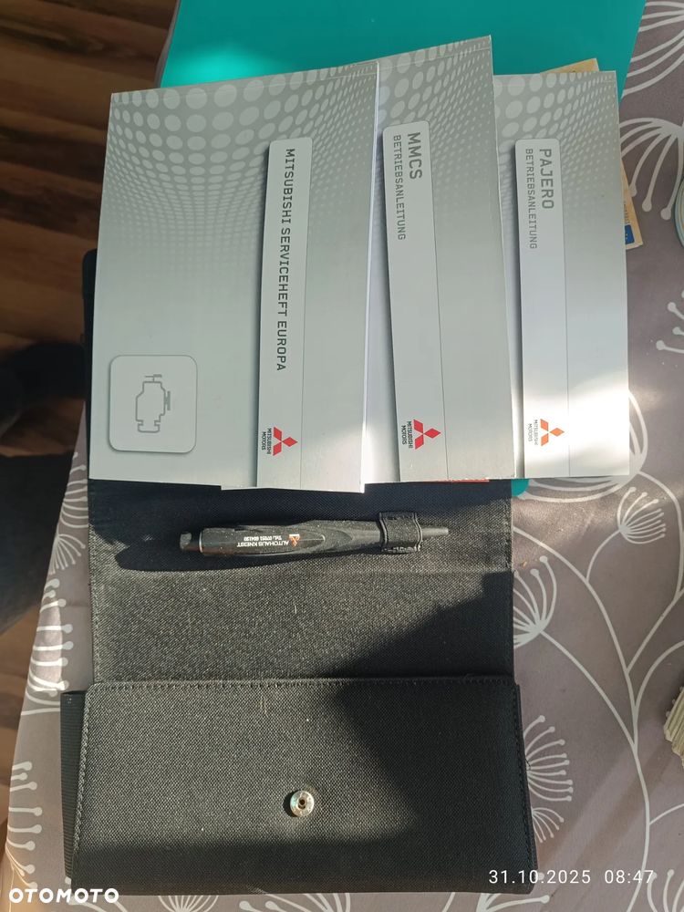 Mitsubishi Pajero - 34