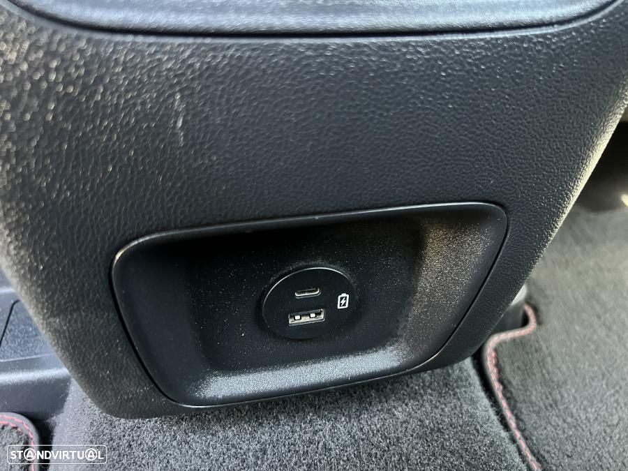 Ford Kuga 2.5 PHEV ST-Line X - 24