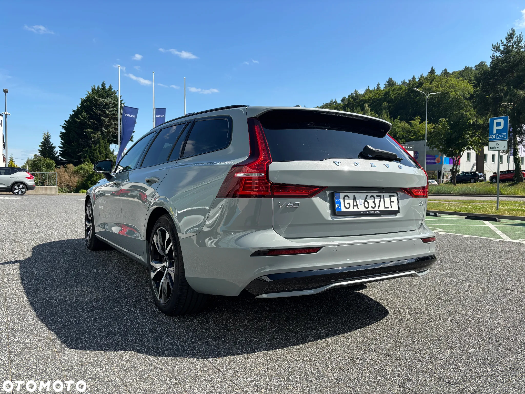 Volvo V60 B4 B Plus Dark - 5