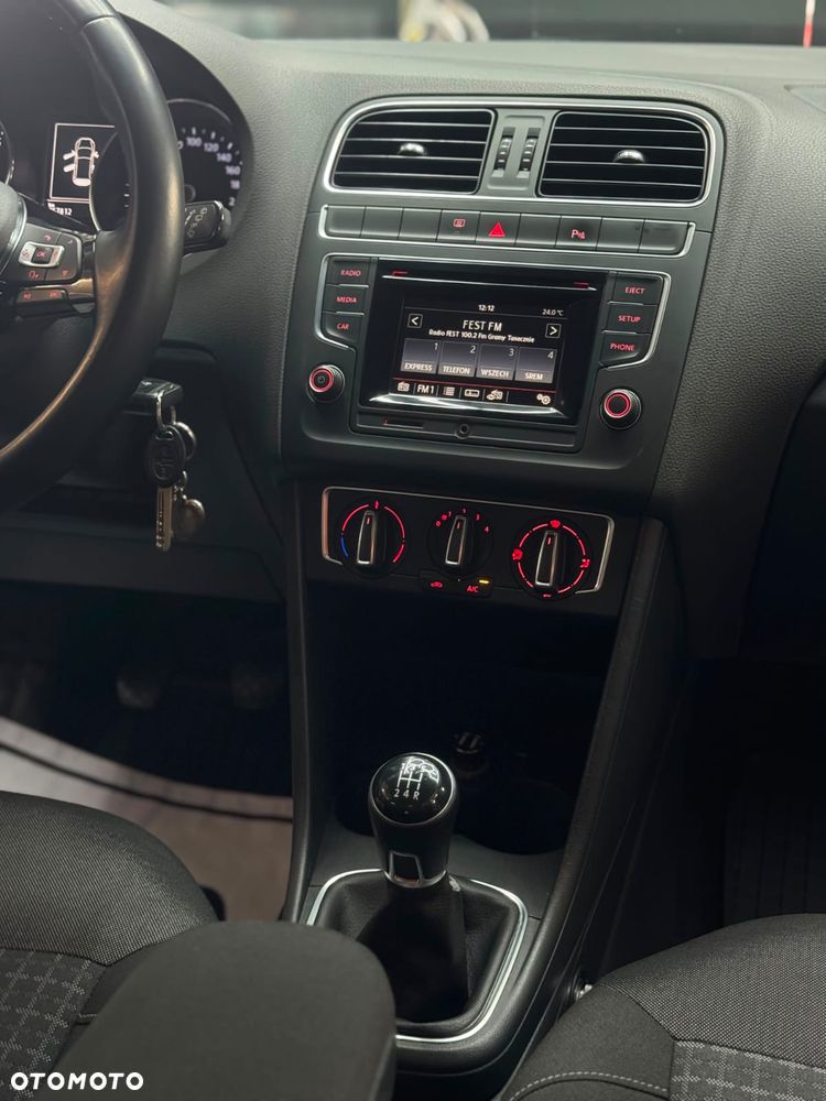 Volkswagen Polo - 27