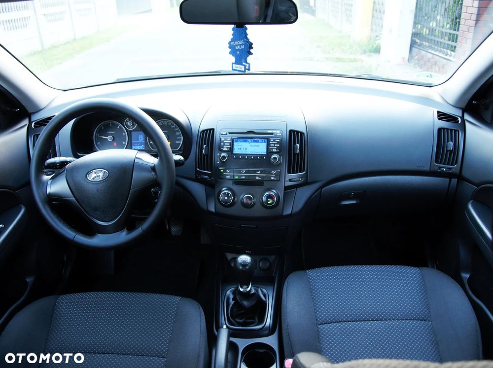 Hyundai i30 1.6 CRDi Comfort EU5 - 29