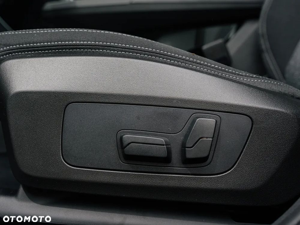 BMW iX1 eDrive20 - 12