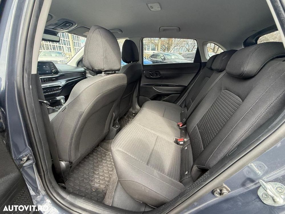Hyundai i20 - 20