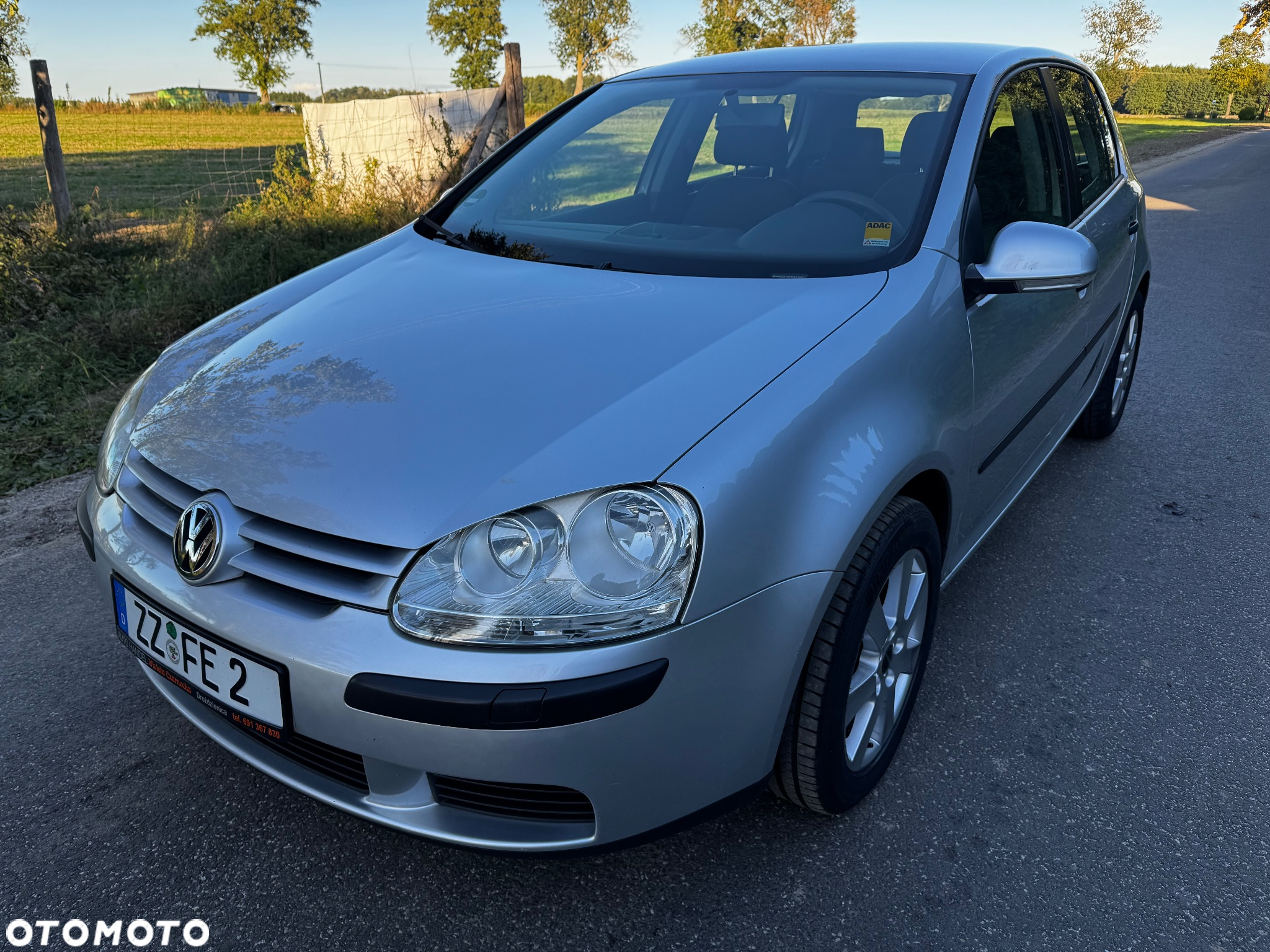 Volkswagen Golf V 1.6 Comfortline - 4
