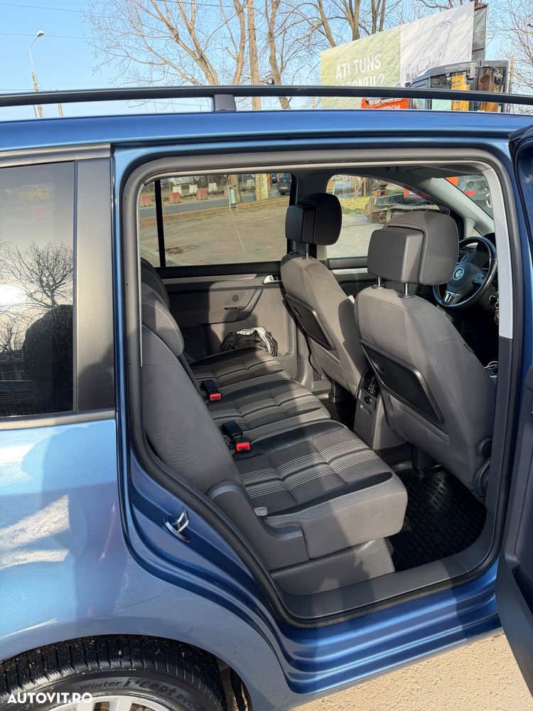 Volkswagen Touran - 6