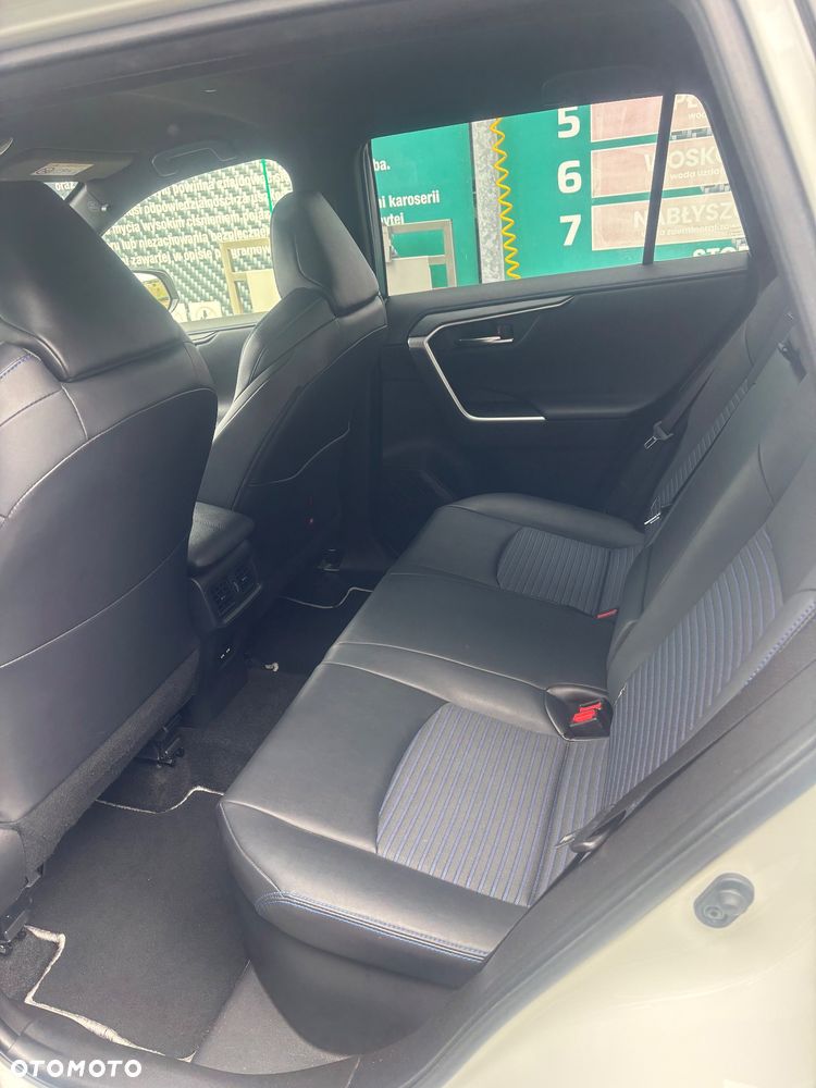 Toyota RAV4 2.5 Hybrid Selection 4x4 - 6