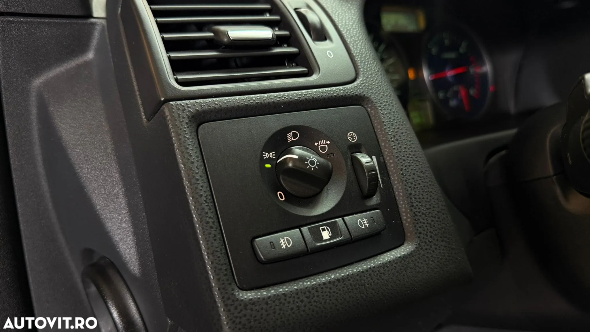Volvo V50 D2 Rdesign - 26