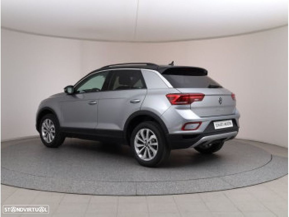 VW T-Roc 1.5 TSI Urban DSG - 18
