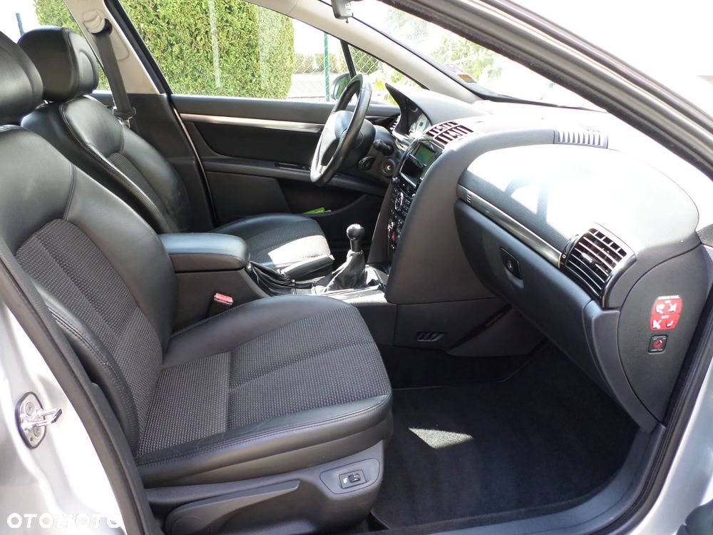 Peugeot 407 140 JBL - 14