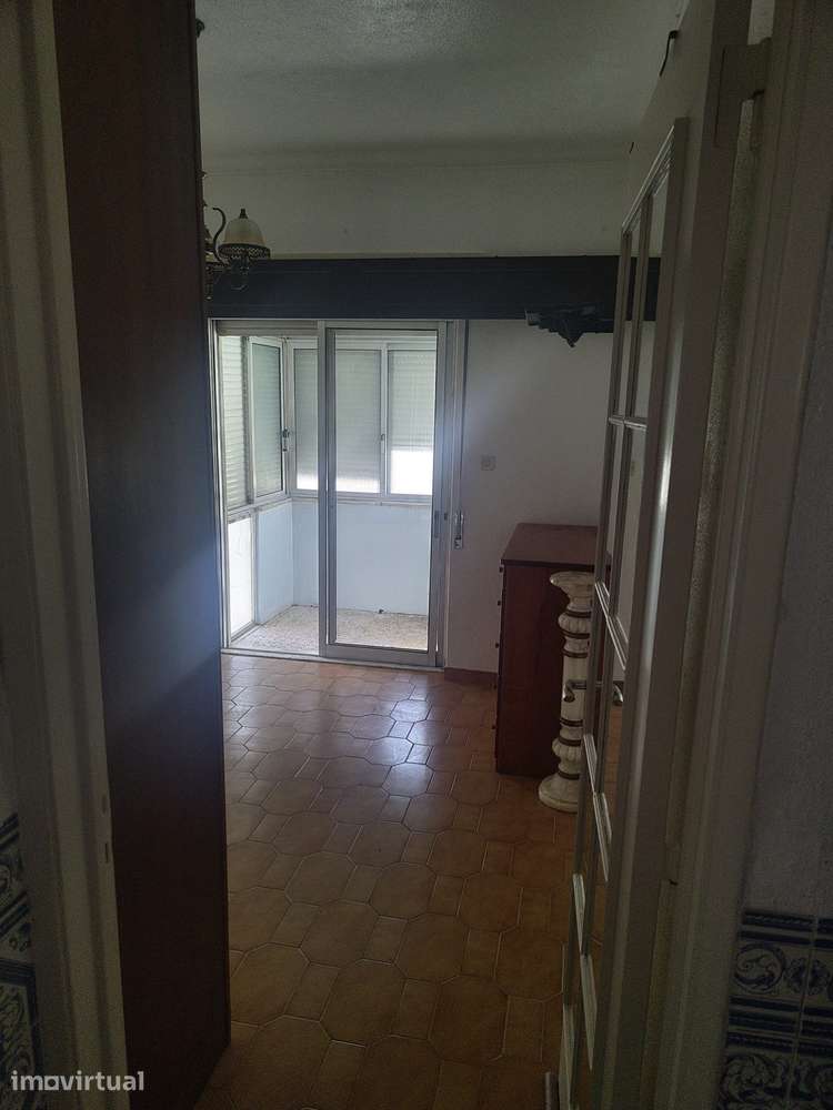 Apartamento T2 com varanda em Odivelas - Grande imagem: 3/12