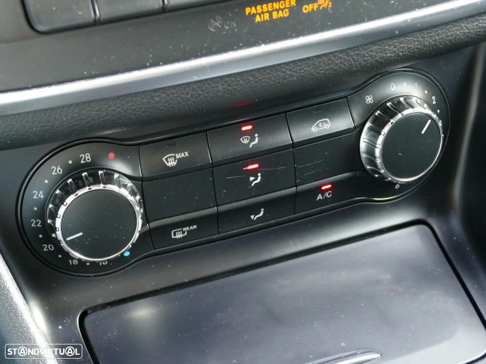 Mercedes-Benz GLA 180 d Urban Aut. - 24