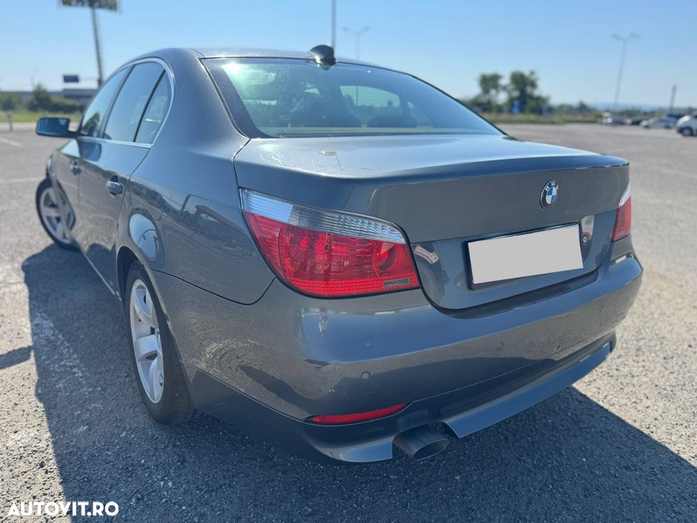 BMW Seria 5 520d Touring - 2