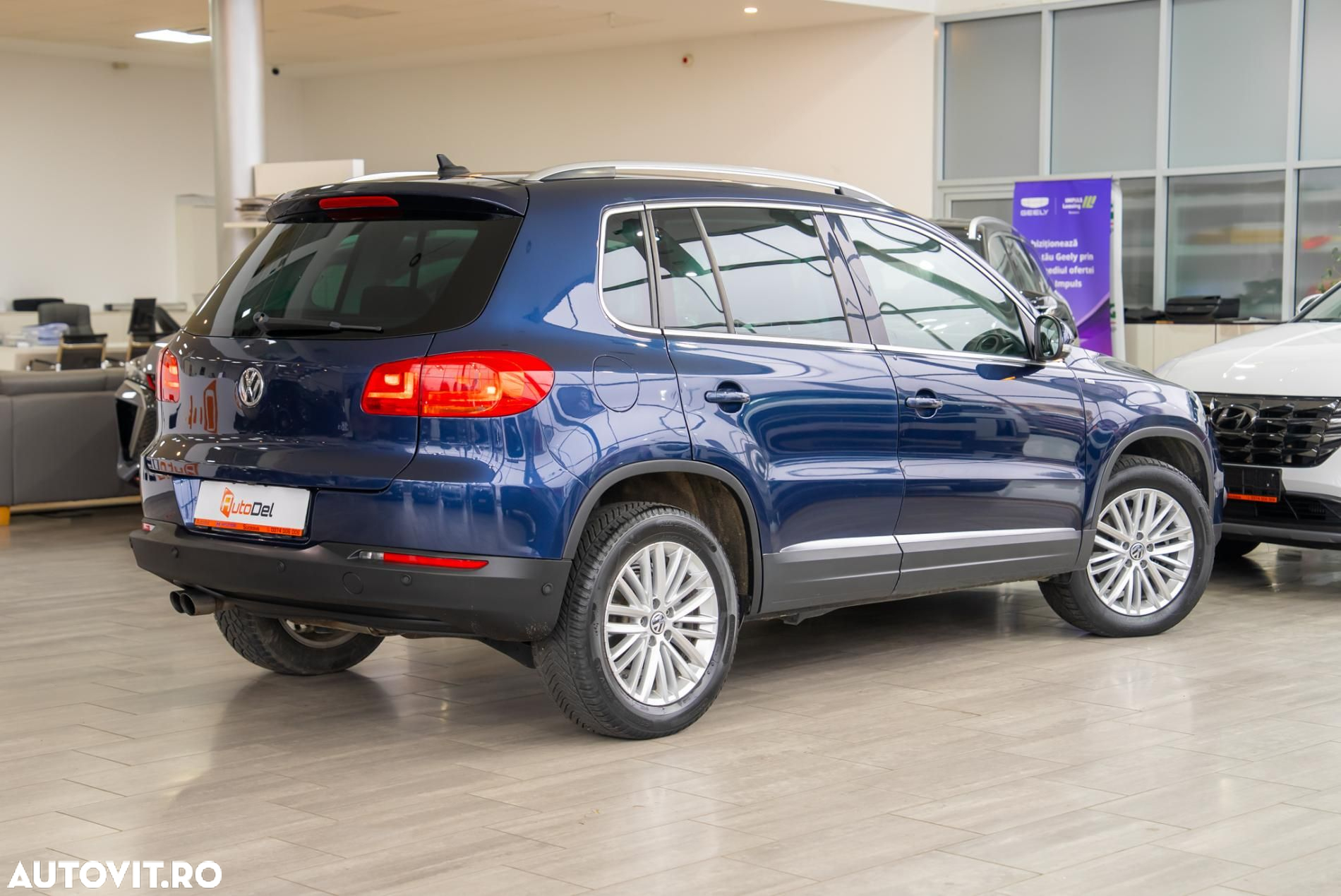 Volkswagen Tiguan 2.0 TDI 4Motion DSG BMT Track & Style - 4