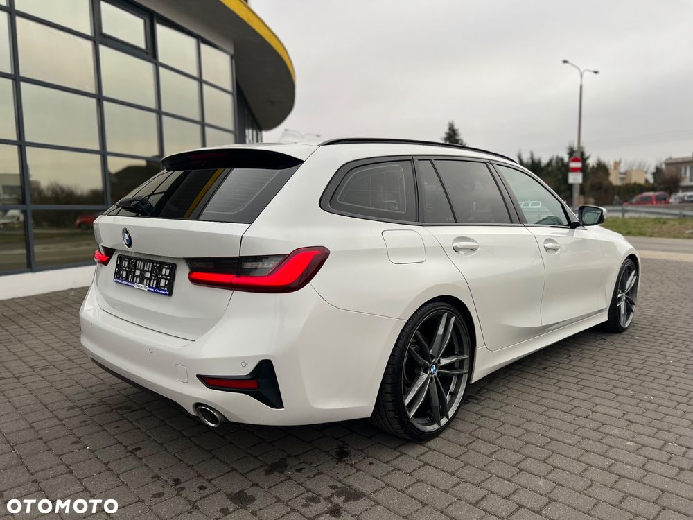 BMW Seria 3 320d Sport Line Shadow - 24