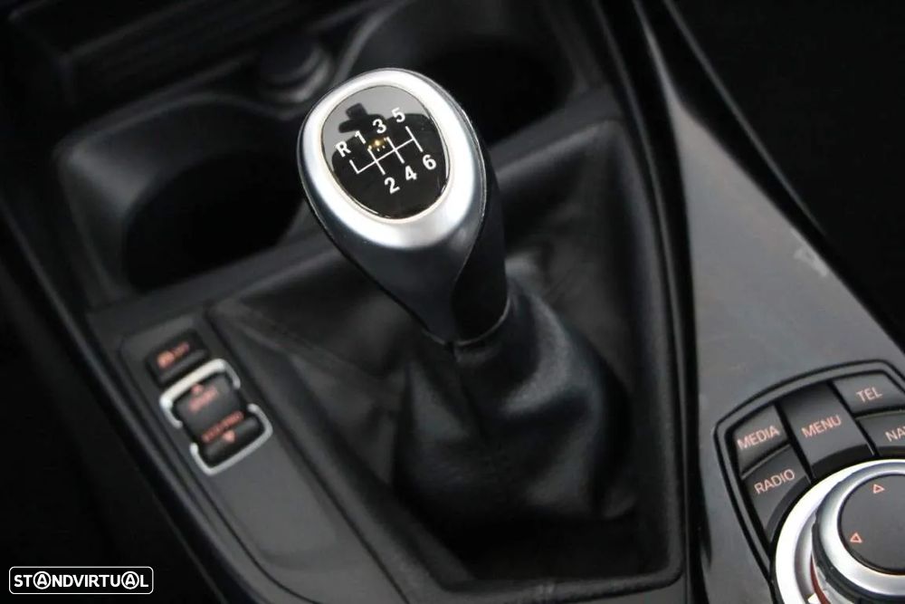 BMW 116 d Line Sport - 16