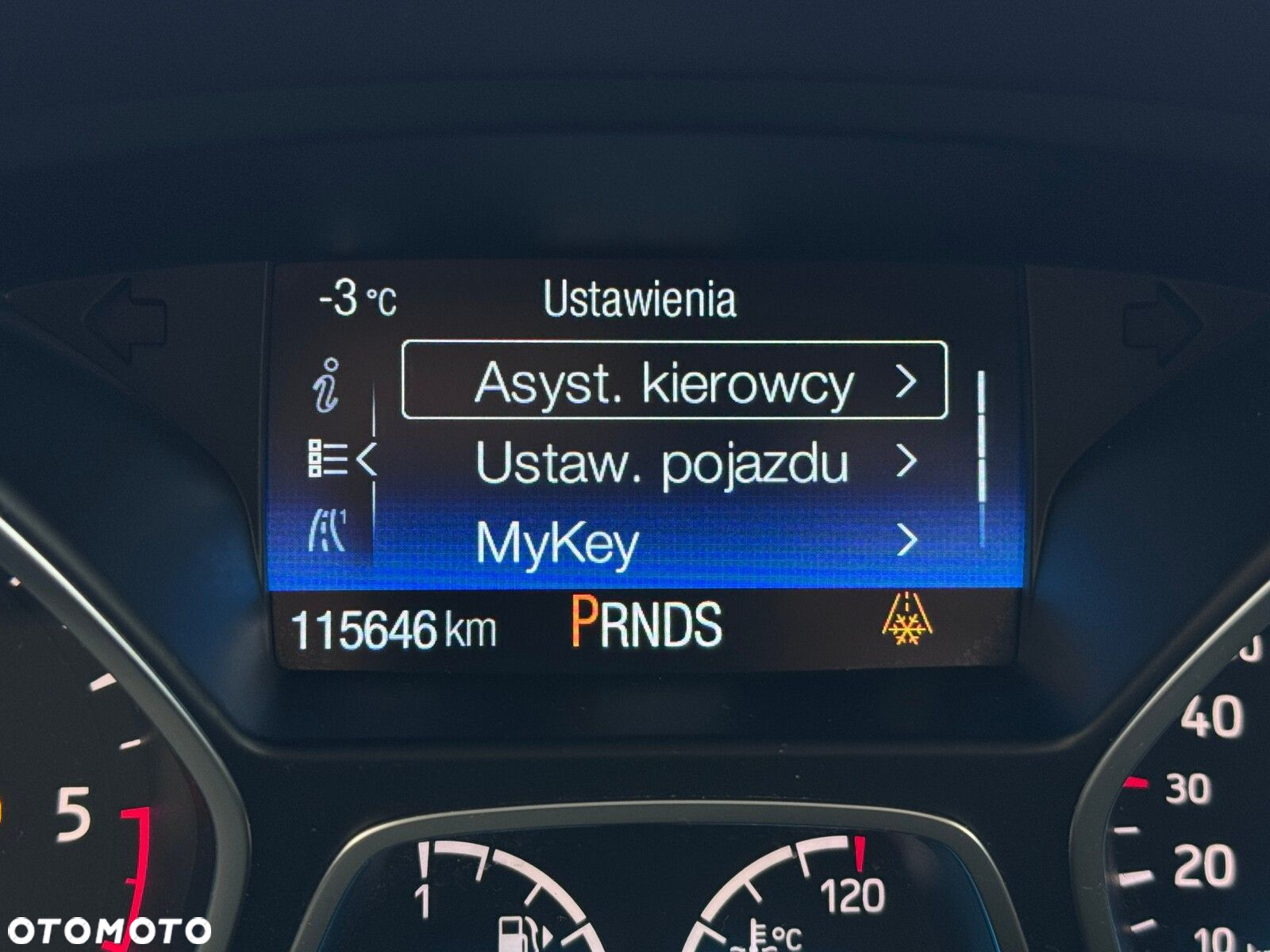 Ford Kuga Vignale 2.0 TDCi AWD - 24