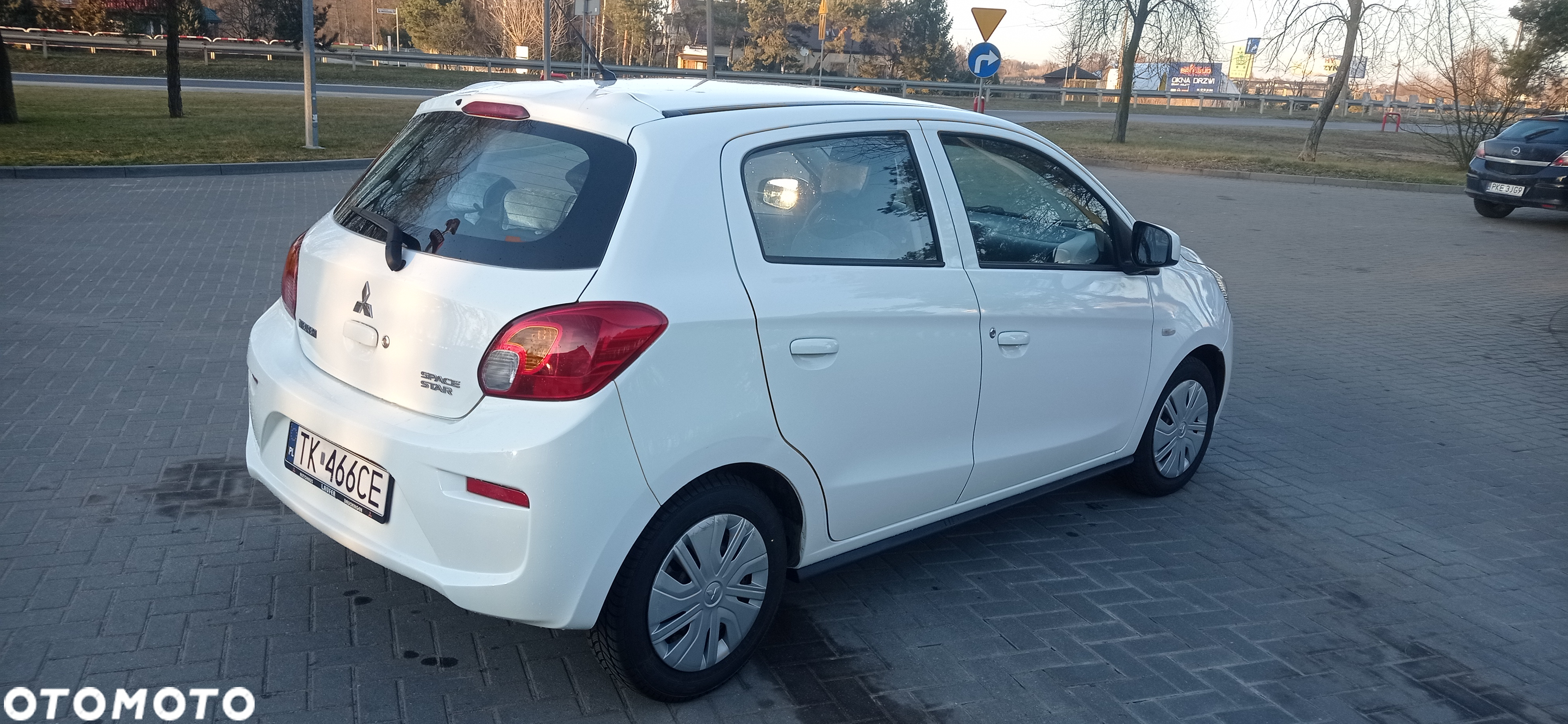 Mitsubishi Space Star - 14