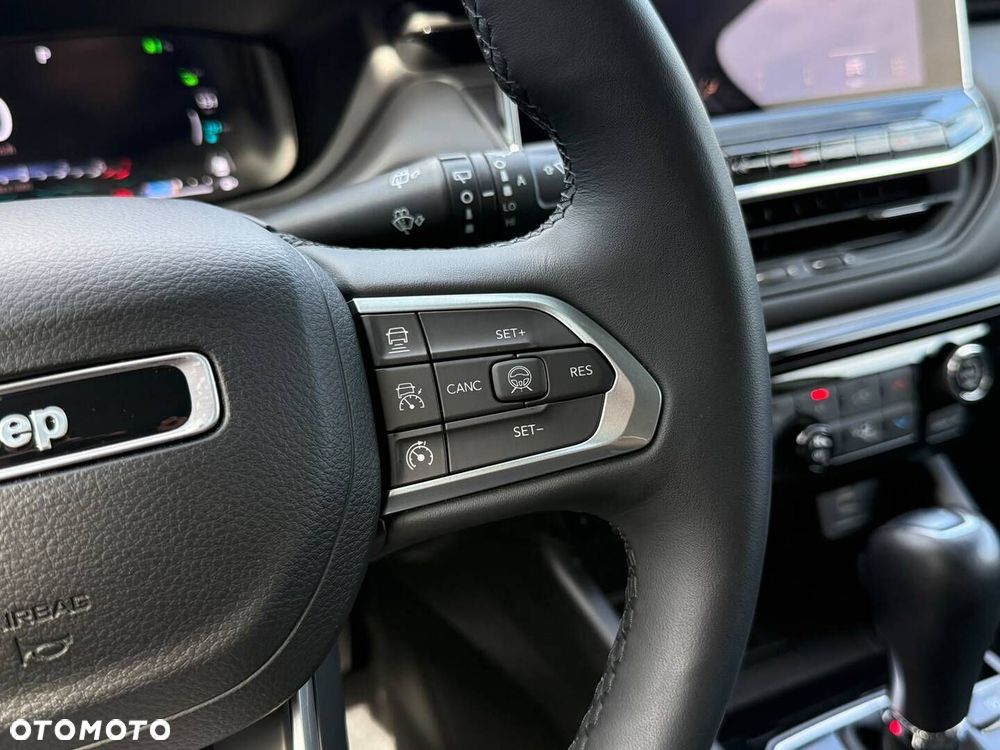 Jeep Compass - 21