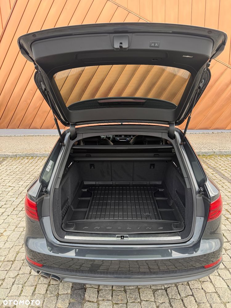 Audi A4 Avant 2.0 TDI Quattro S tronic - 14