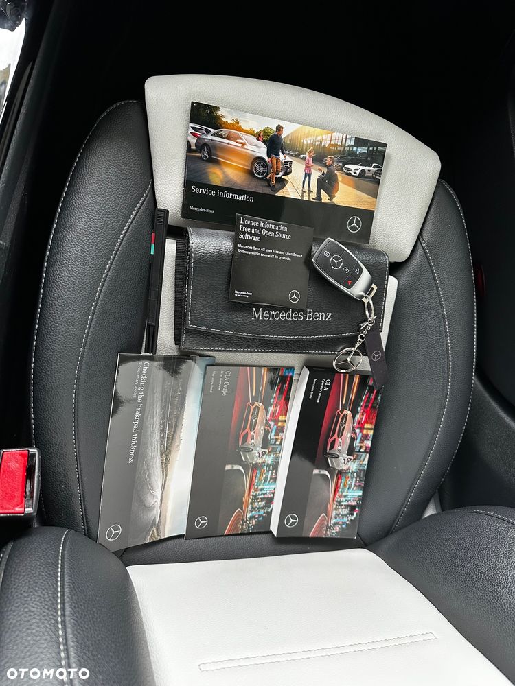 Mercedes-Benz CLA 250 4-Matic AMG Line 7G-DCT - 22