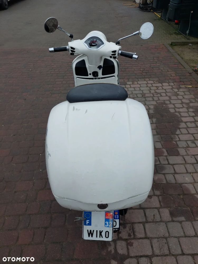 Piaggio Vespa - 4