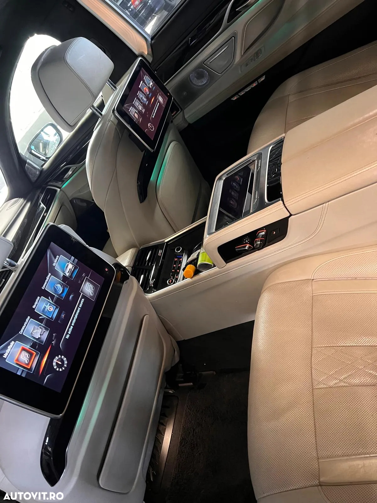 BMW Seria 7 750i xDrive Edition Exclusive - 12