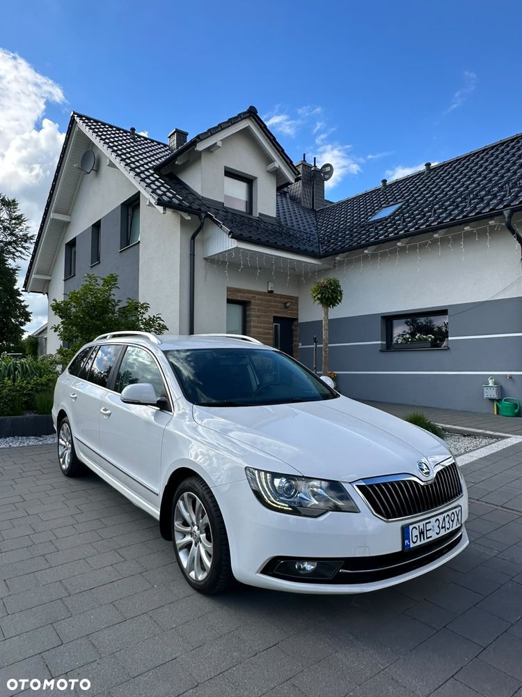 Skoda Superb 2.0 TDI 4x4 Business DSG - 2