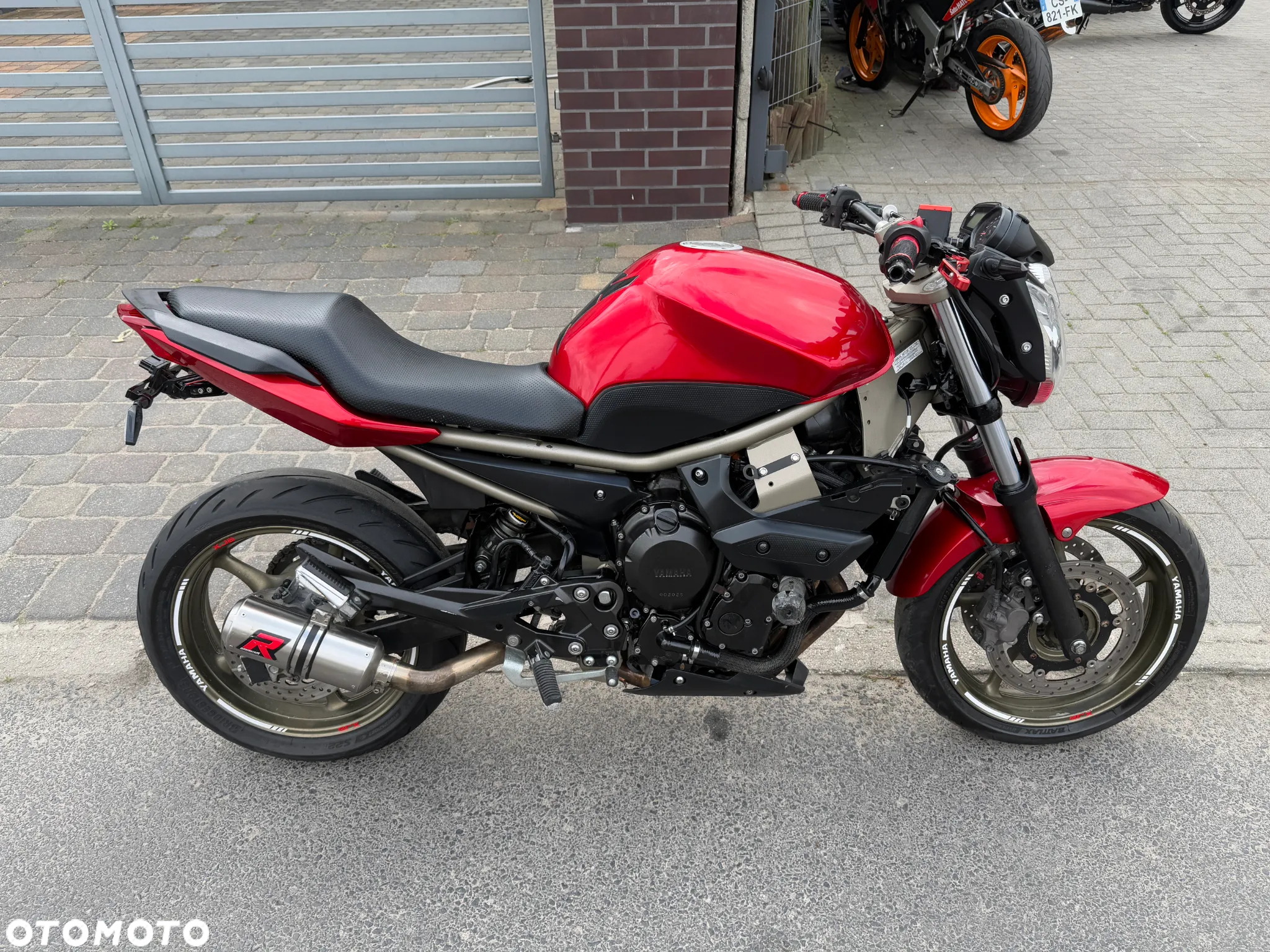 Yamaha XJ - 8
