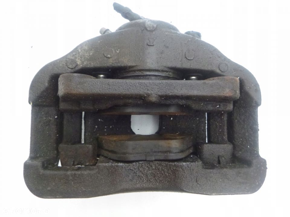 BMW 530i E61 zacisk prawy przód - 1