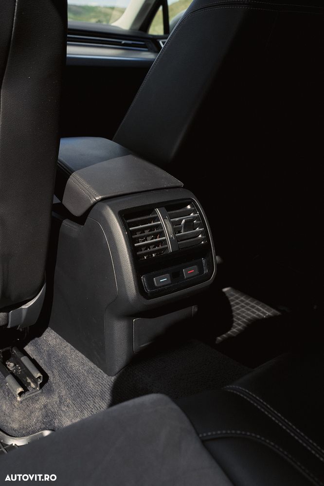 Volkswagen Passat 2.0 TDI SCR DSG Highline - 25