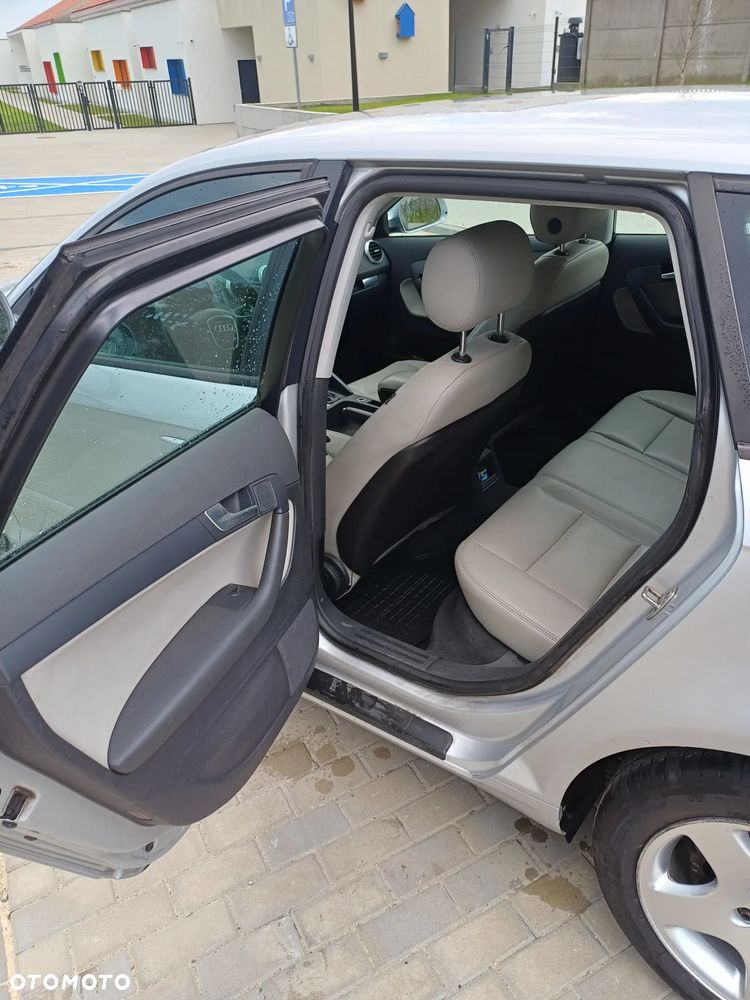 Audi A3 Sportback - 16