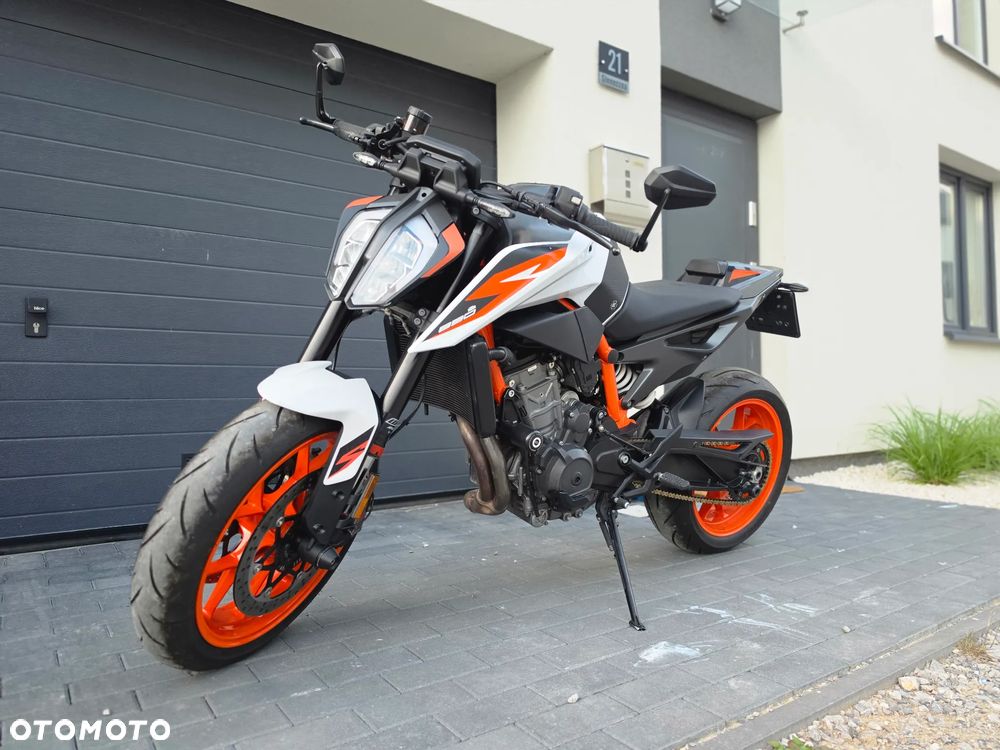 KTM DUKE 890 - 1