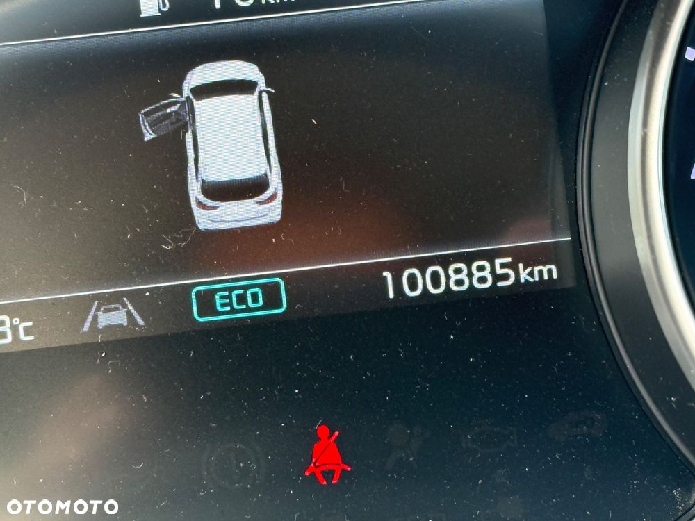 Kia Ceed - 8
