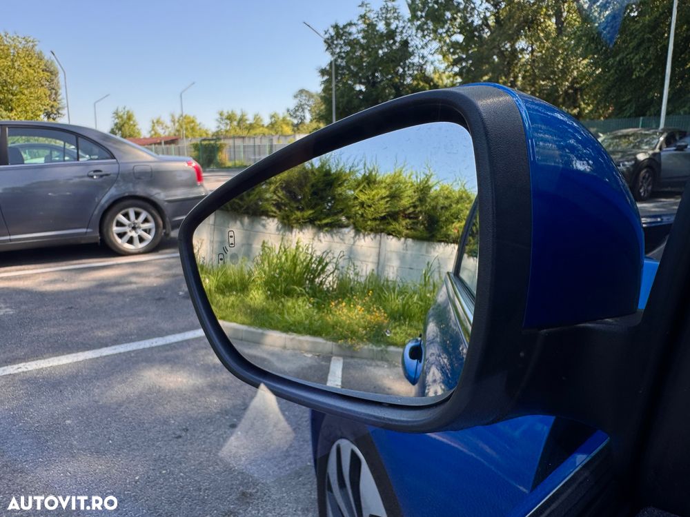 Ford Focus - 32